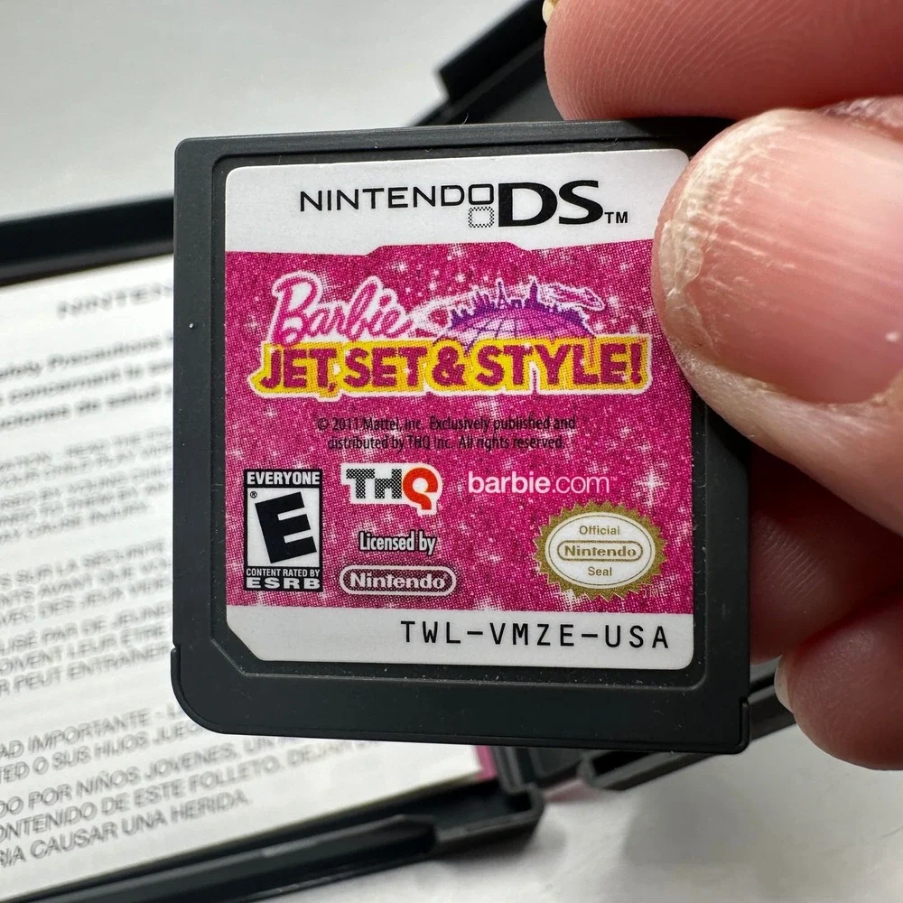 Barbie Jet Set & Style Nintendo DS Game CIB THQ TWL-VMZE-USA Pink Fashion Beauty